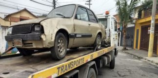 Operação retira 21 veículos abandonados das ruas nesta quarta-feira