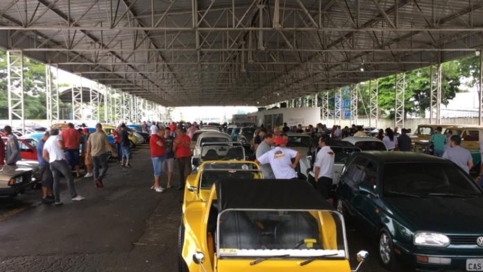 Doação ao FSS pelo Tranca's Old Car Club2 _ Divulgação PMG