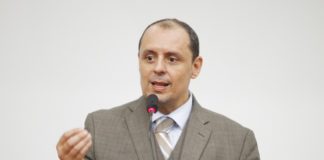 Zeitune pode ter o mandato cassado por acusar falsamente o prefeito Guti