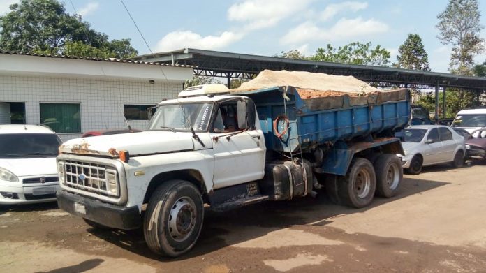 CAMINHAO_APREENDIDO (1)