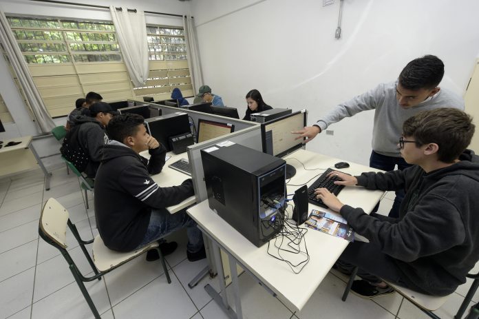 11_07_Programa Trabalhando nas Escolas_Foto Sidnei Barros 015