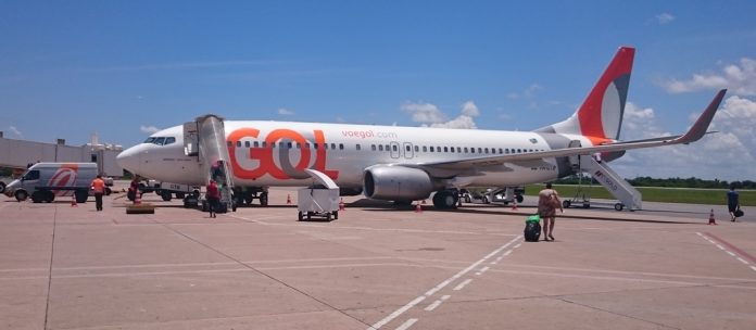 aviacao_gol_b737800