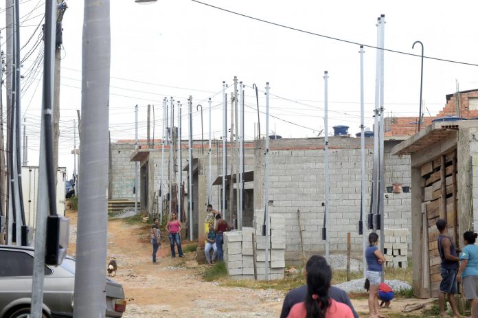 12-07-Regulariza_Energia_Parque_Residencial_Bambi