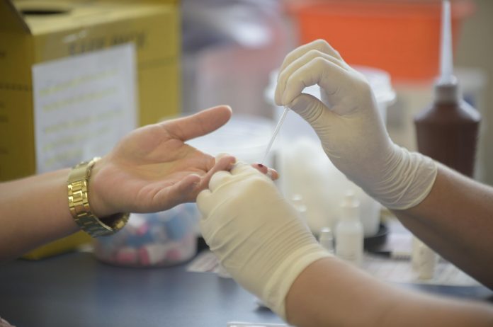 02_12_Teste rápido dsts HIV Sífilis e Hepatites_Foto Fábio Nunes Teixeira 015