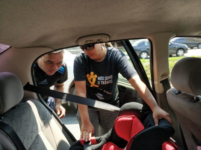 CADEIRINHA TRANSPORTE VEICULAR (1)