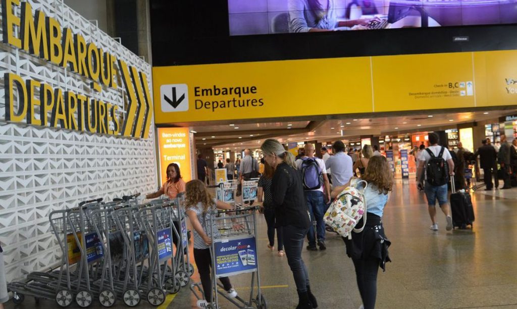 Aeroporto de Guarulhos suspende as atividades no Terminal 1 por conta do Covid-19