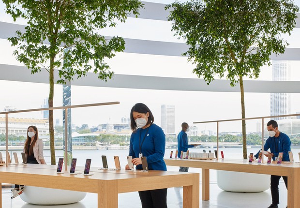 apple_store_maria_bay_sands_4