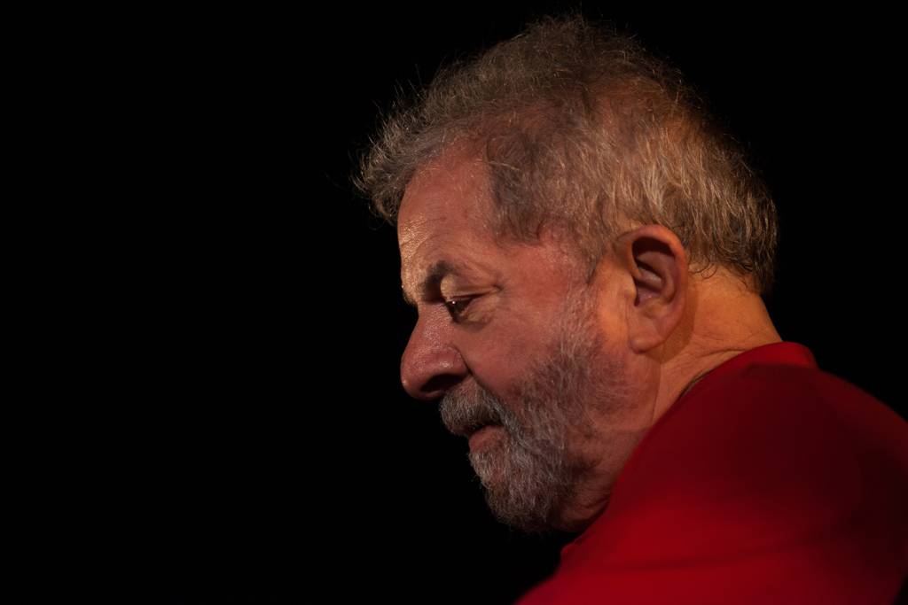 brasil-ex-presidente-lula-20160404-005