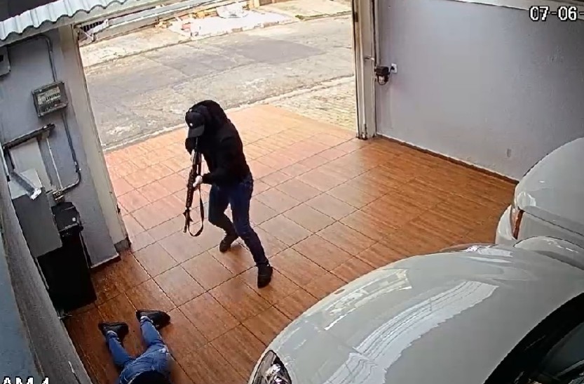 96cffde6-73b8-4f22-950c-d74ef56de75f