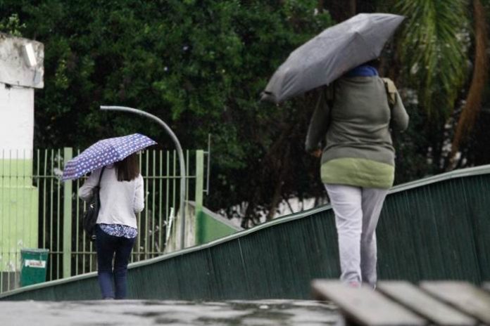 9558882-high-e1496760457166-696x464