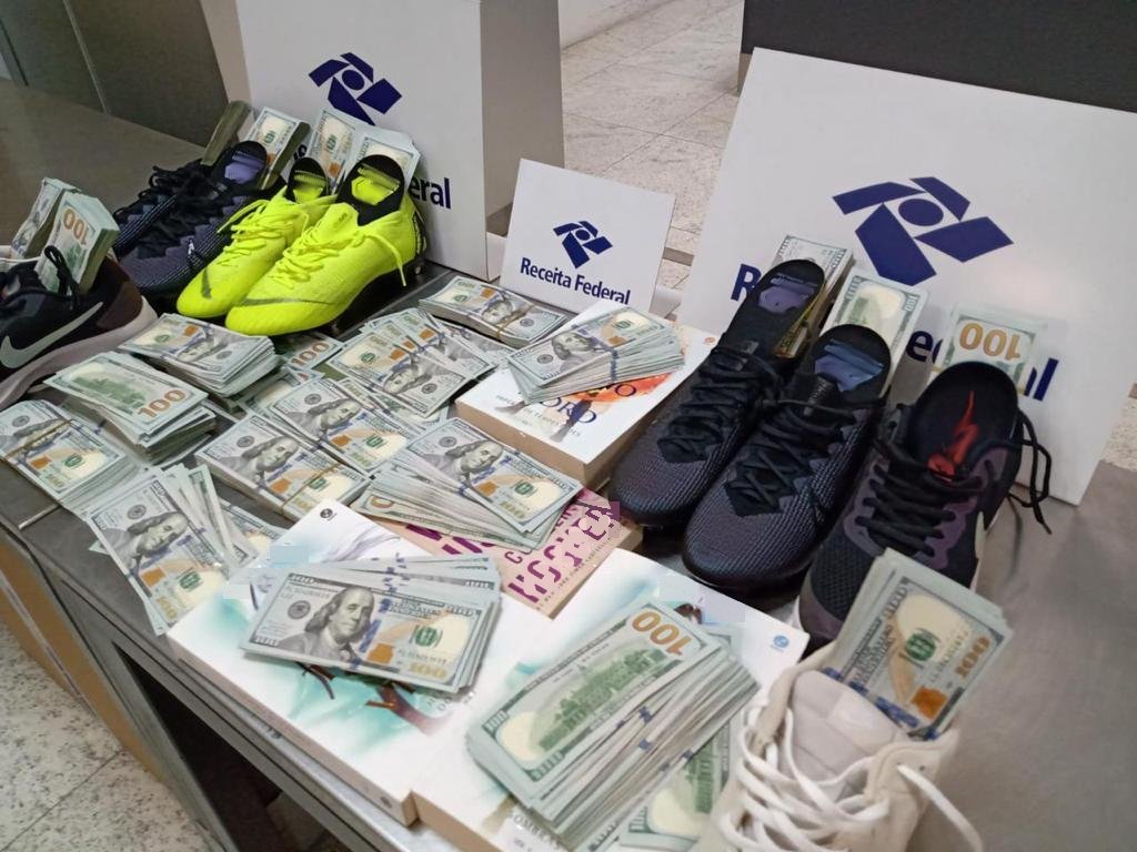Receita Federal - apreensão de dólares - 3