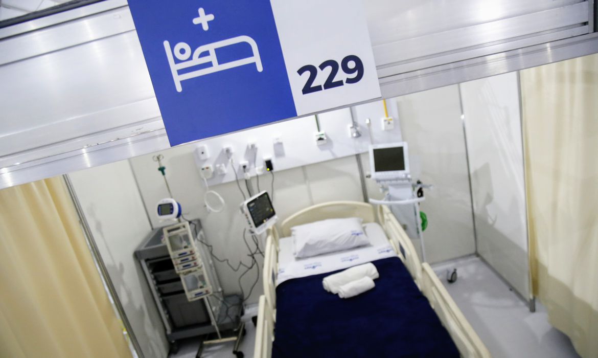 o_hospital_de_campanha_lagoa-barra_santos_fc2504200885