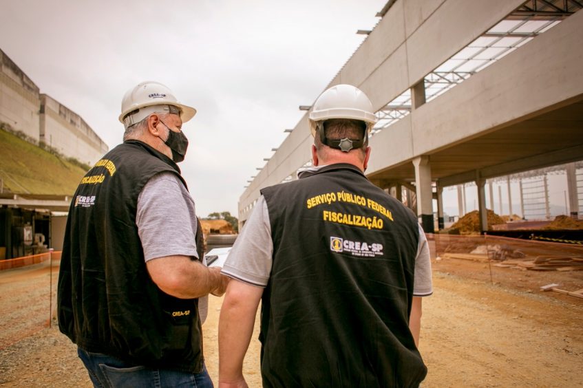 Agentes-fiscais-do-Crea-SP-Foto-CDI-Comunicacao-847x564