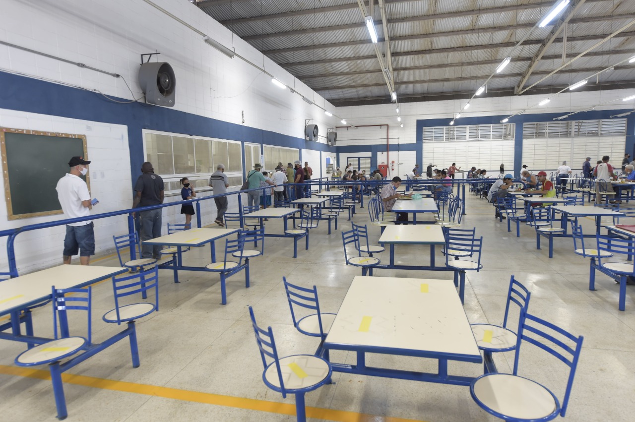 restaurante popular taboao 1