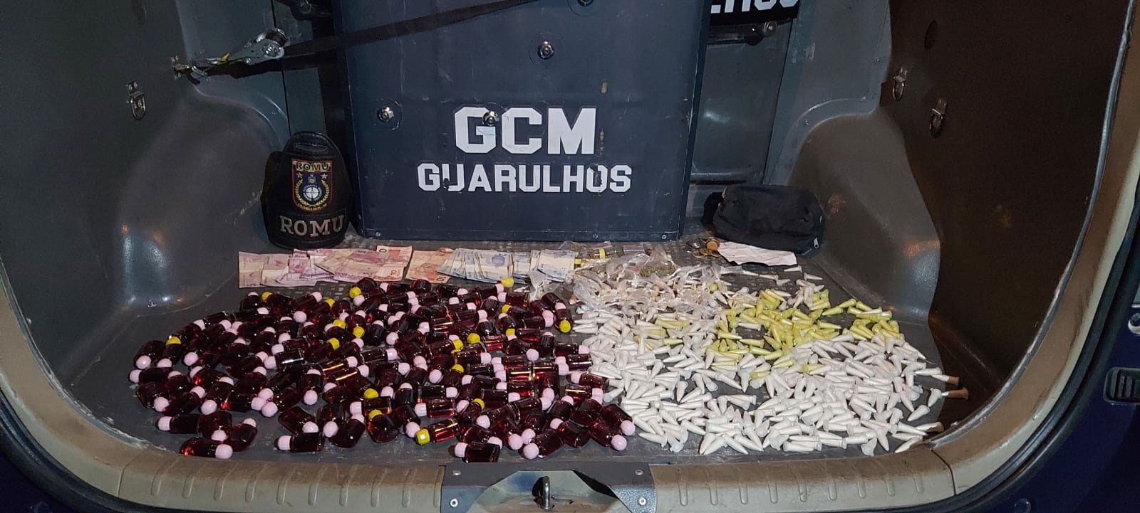 GCM tráfico de drogas no Jardim Cocaia