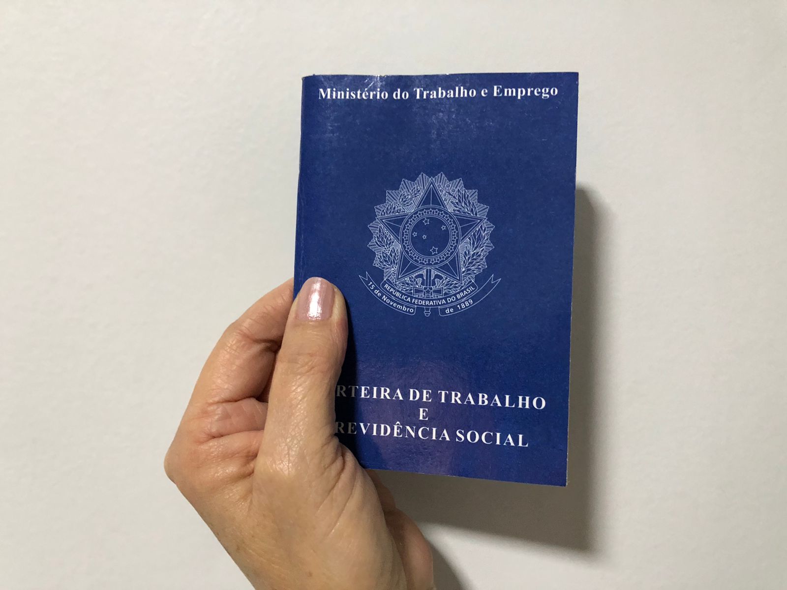 Emprego_carteira de trabalho