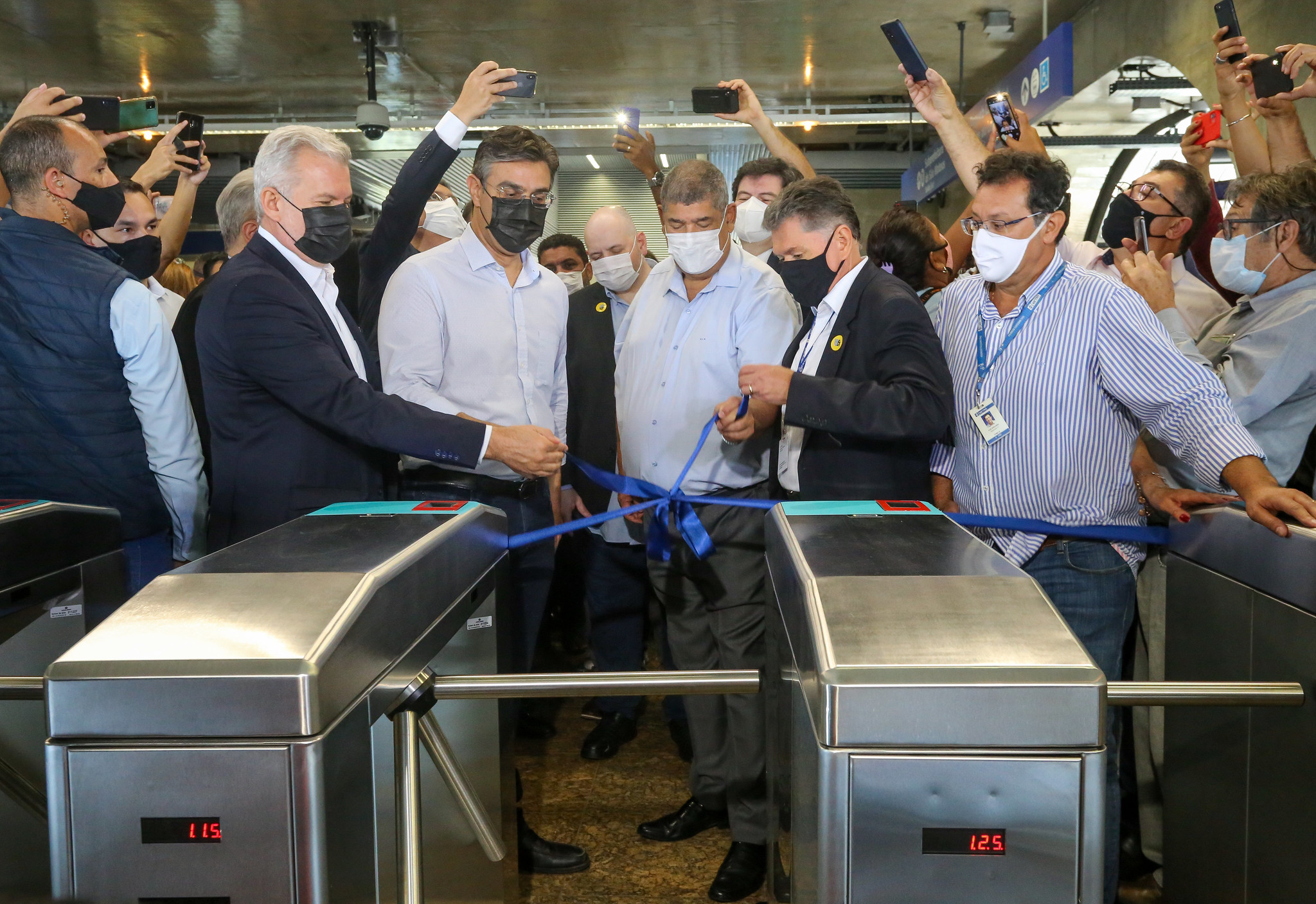 51784995201_ef08a3e3de_k