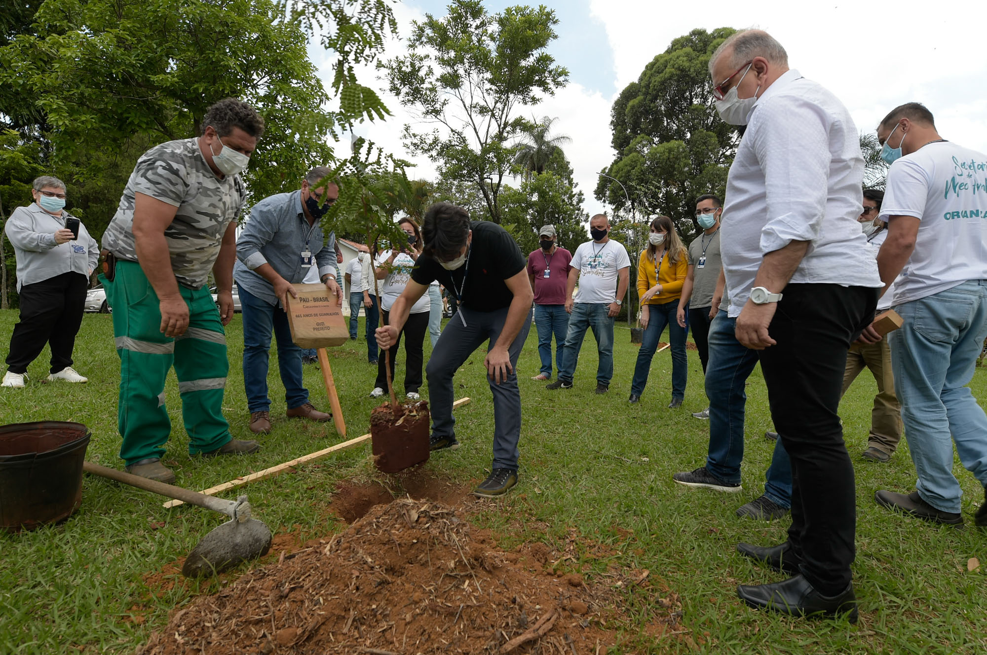 Plantio de arvores_Foto_Fabio_Nunes_Teixeira (11)