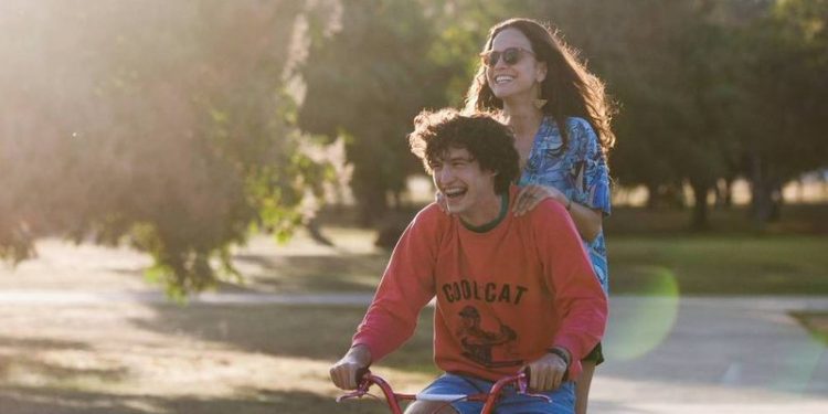 poltrona-eduardoemonica-nova-data-de-estreia-750x375