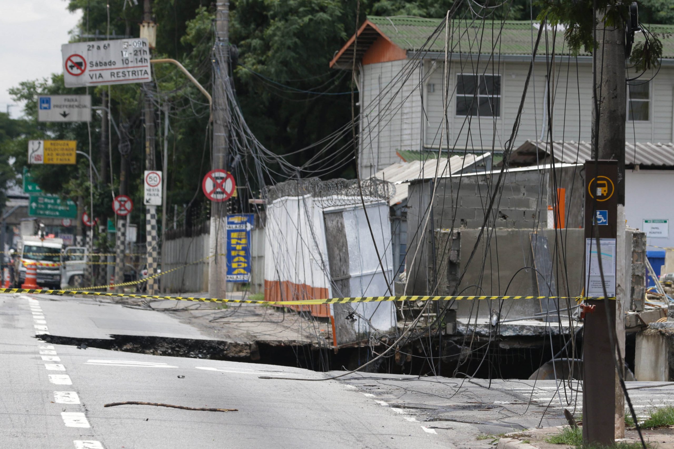DESABAMENTO EM OBRAS DA LINHA-6 LARANJA DO METRÔ NESTA TERÇA-FEIRA