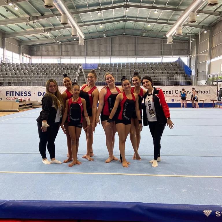 Ginástica acrobática (2)