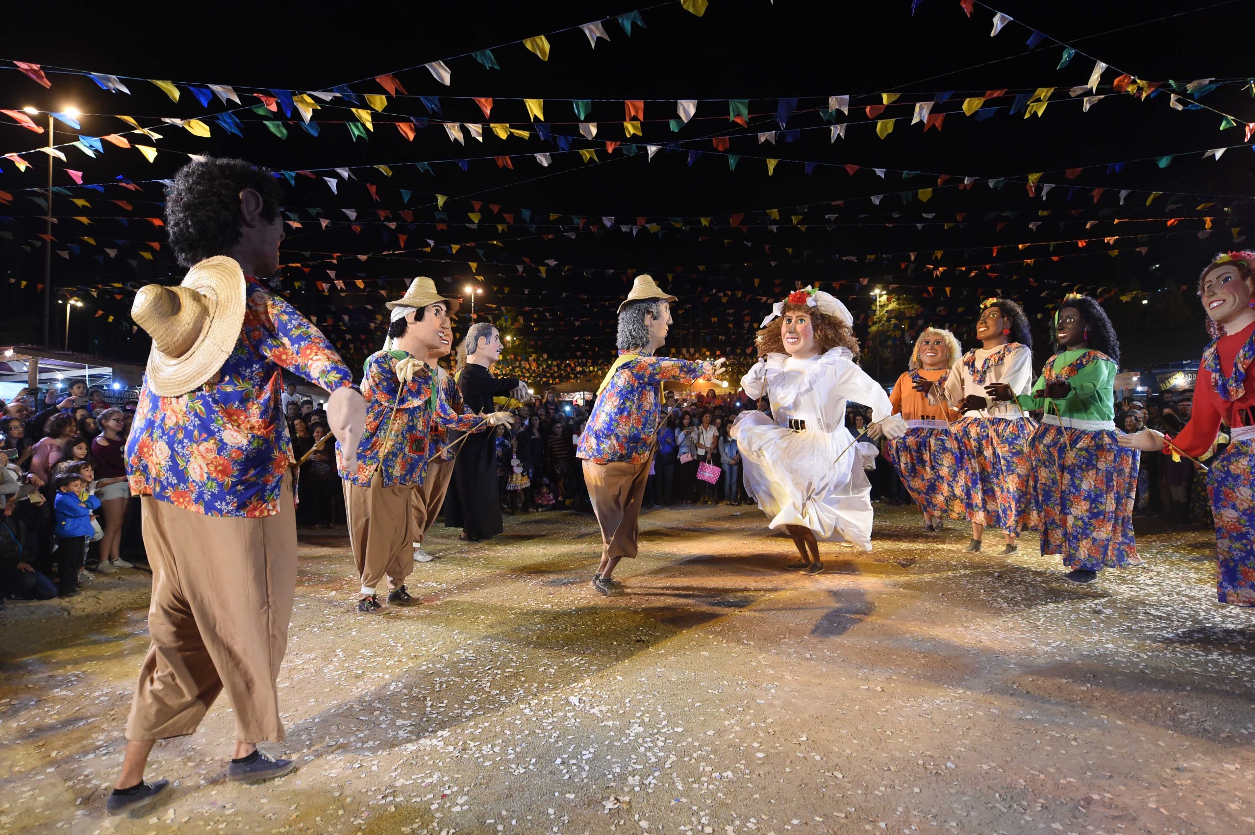 Assunto:Arte na RuaLocal:Bosque MaiaData:26.06.2017Foto:Sidnei Barros/PMG