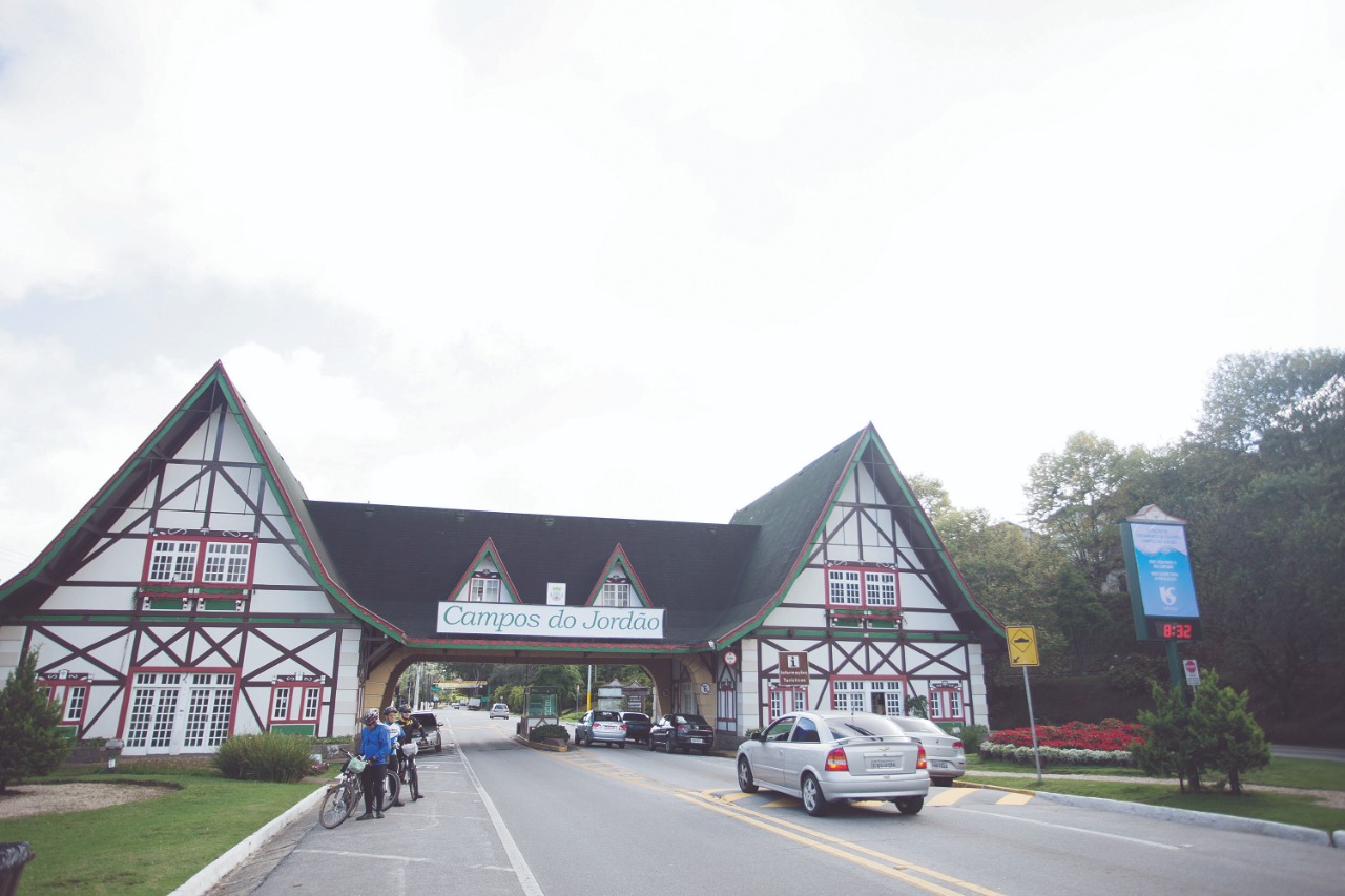 FDDF10CD-7337-439E-A0A8-98BD11BE0CB2