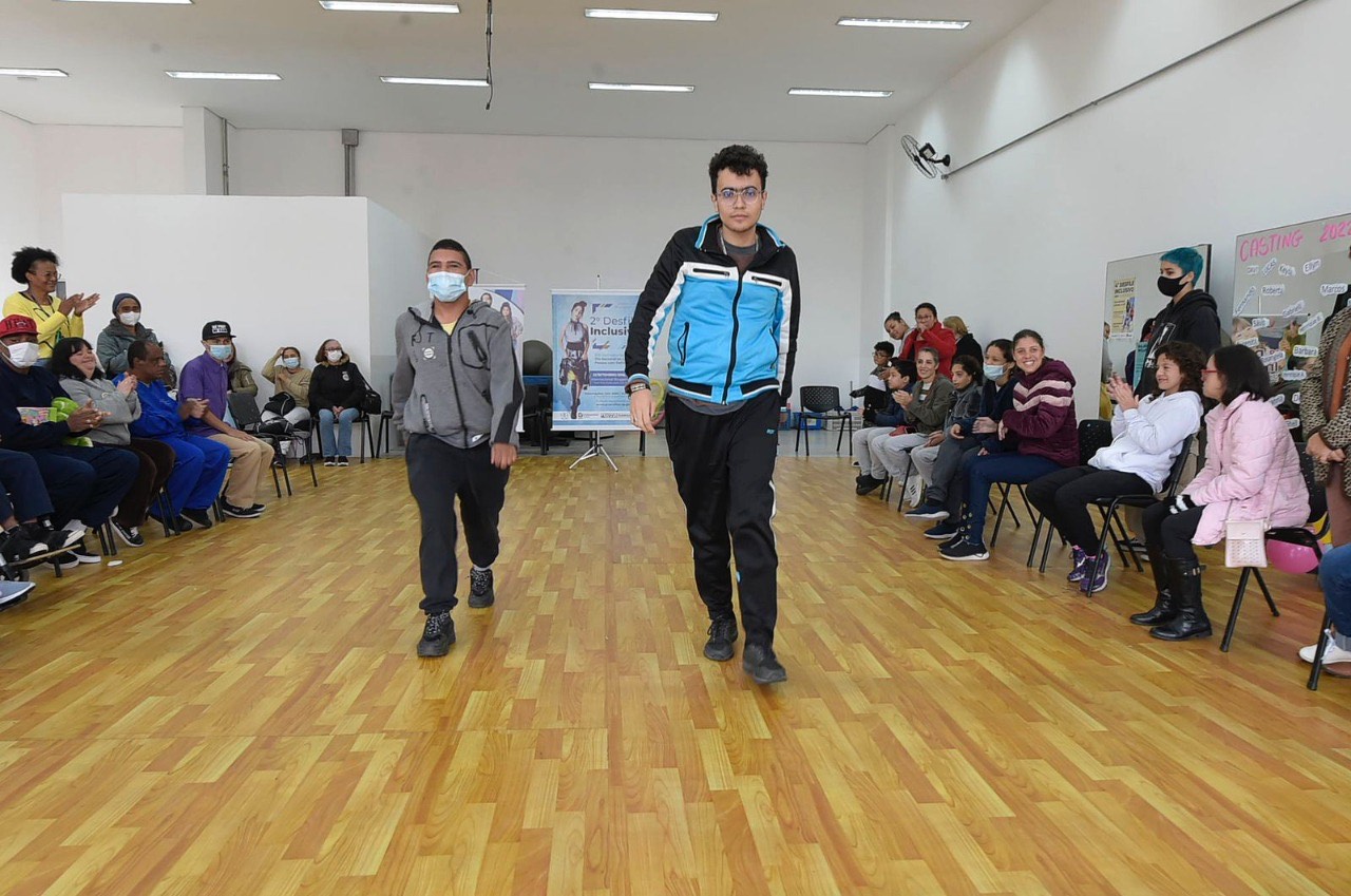 f239c08d-abd2-42f2-92e2-c27f6ea17214