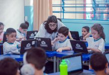 Prefeitura celebra Dia do Professor com palestras e homenagens na Semana da Educação