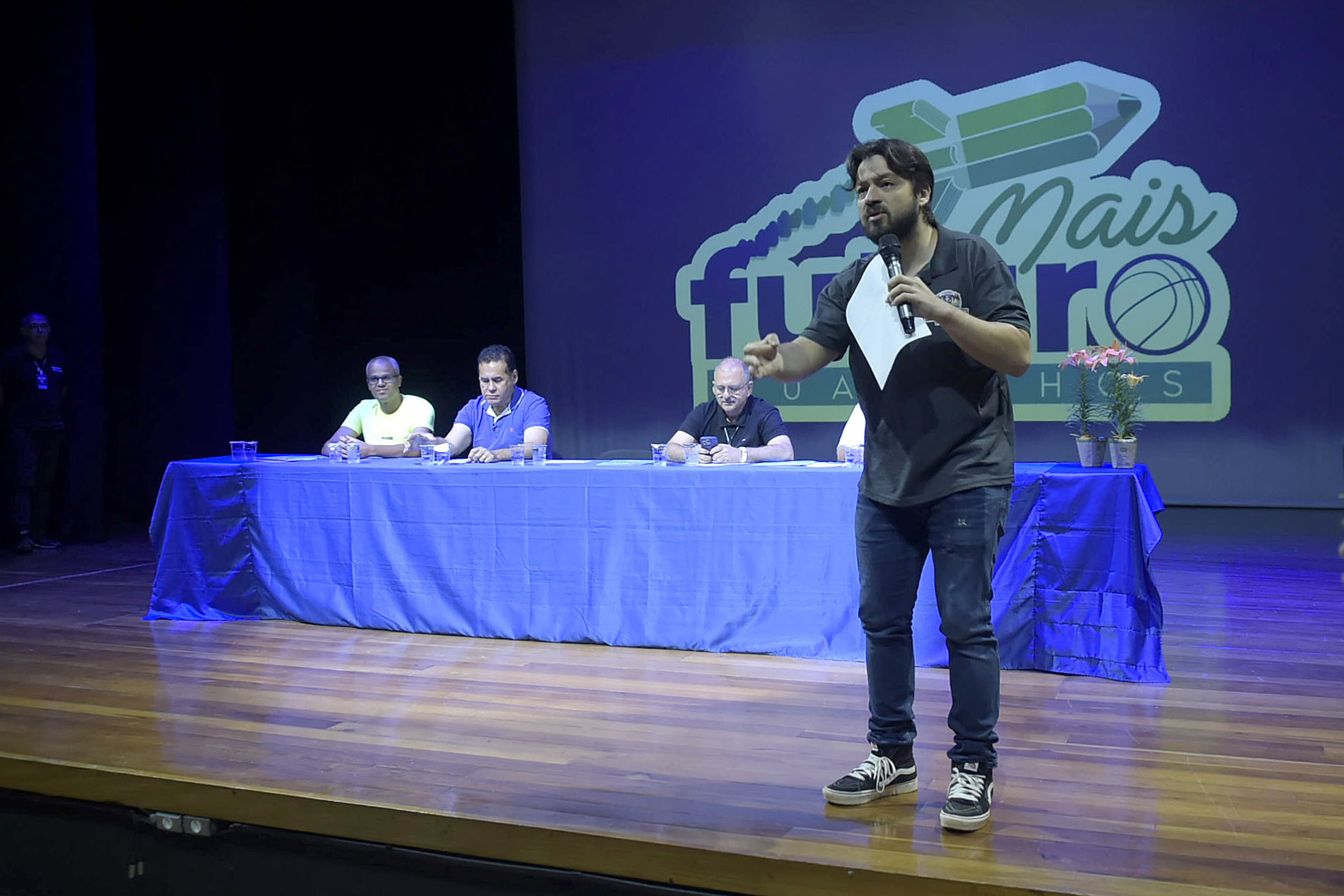 Entrega Titulos Loteamento Jd Ponte Alta 02_foto Márcio Lino