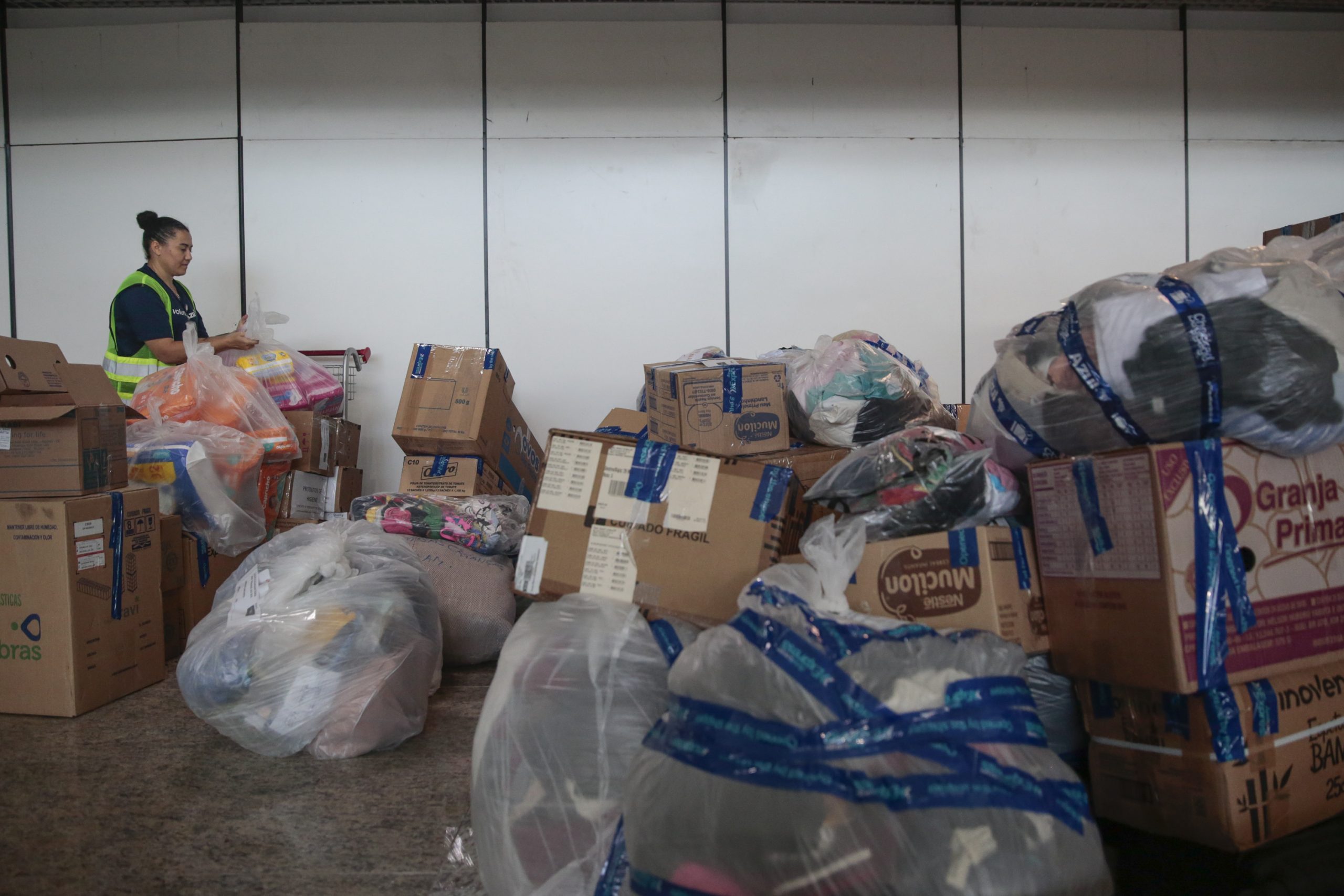 MANAUS, AMAZONAS, DOACOES, TRAGEDIA CLIMATICA, RIO GRANDE DO SUL