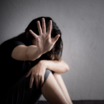 Pai pressiona hospital que acompanha gravidez da adolescente de 13 anos