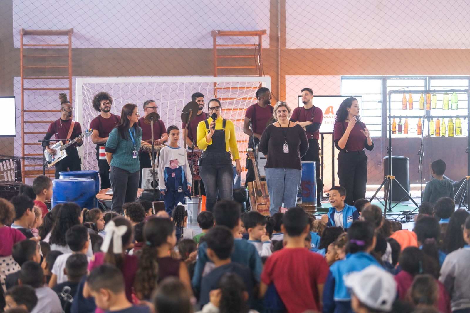 Espeta?culo marca o encerramento do projeto Orquestra de Sucata para alunos da rede municipal (4)