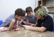 Ilustradora premiada ministra oficina gratuita no Cemear