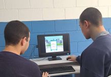 Adolescente lidera oficina de HQs e inspira jovens na Fundação CASA de Guarulhos