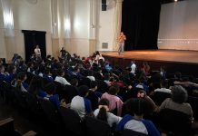 Teatro Padre Bento oferece sessão de cinema gratuito para toda a família no próximo dia 24