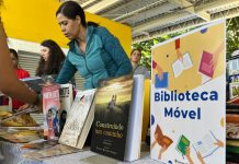 Prefeitura promove incentivo à leitura com doação de livros no Terminal Pimentas