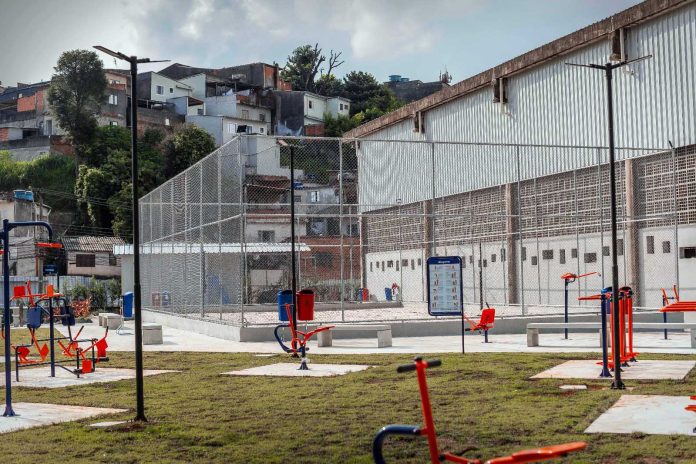 CEU-S.-Rafael-inaugura-Gezer-Amorim1-696x464