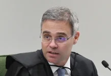 Mendonça usou pedido do partido Novo para afastar diretor-geral da PF