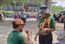MC Gui sai de Guarulhos para romaria de 170 km até Aparecida e pede namorada em casamento