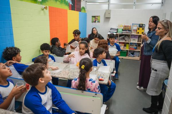 EPG Hamilton Félix incentiva protagonismo de alunos com Conselhinho e inauguração de estúdio (7)
