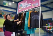 Varal Solidário entrega mil peças de roupas à população no CEU Continental