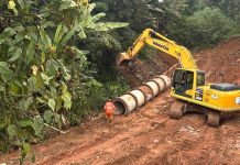 Região do Pimentas recebe terraplenagem e nova tubulação para drenagem de águas